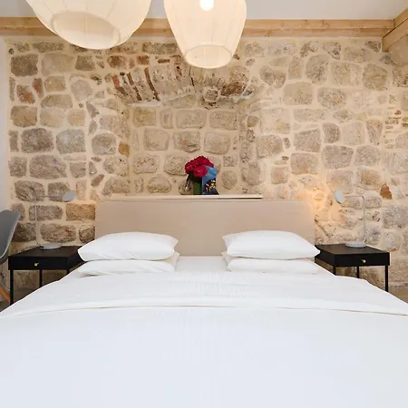 Stone Elegance Apartmán