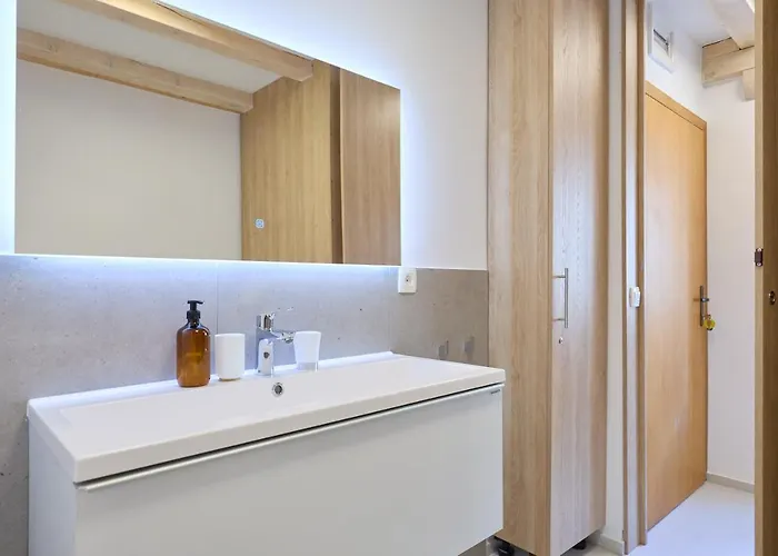 Apartment Stone Elegance *