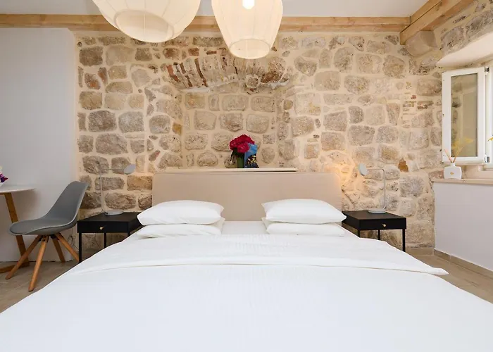 Stone Elegance Apartment